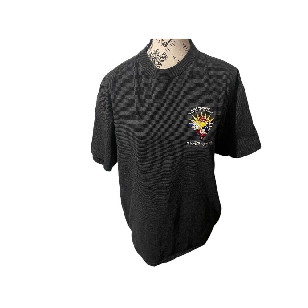 VTG Walt Disney World 25th Anniversary Cast Member Making Magic Size Large RARE